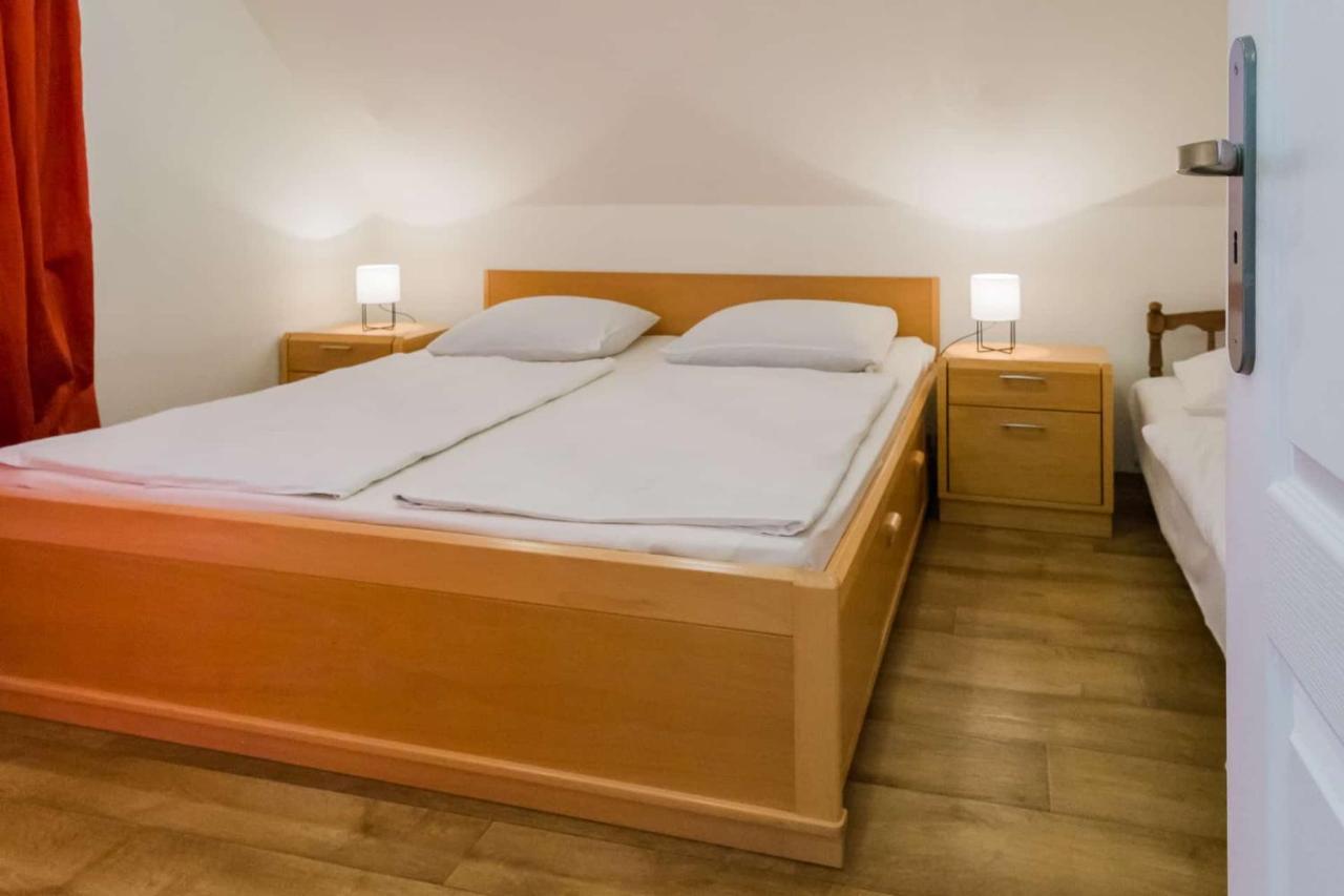 Diofa Apartman Keszthely Buitenkant foto